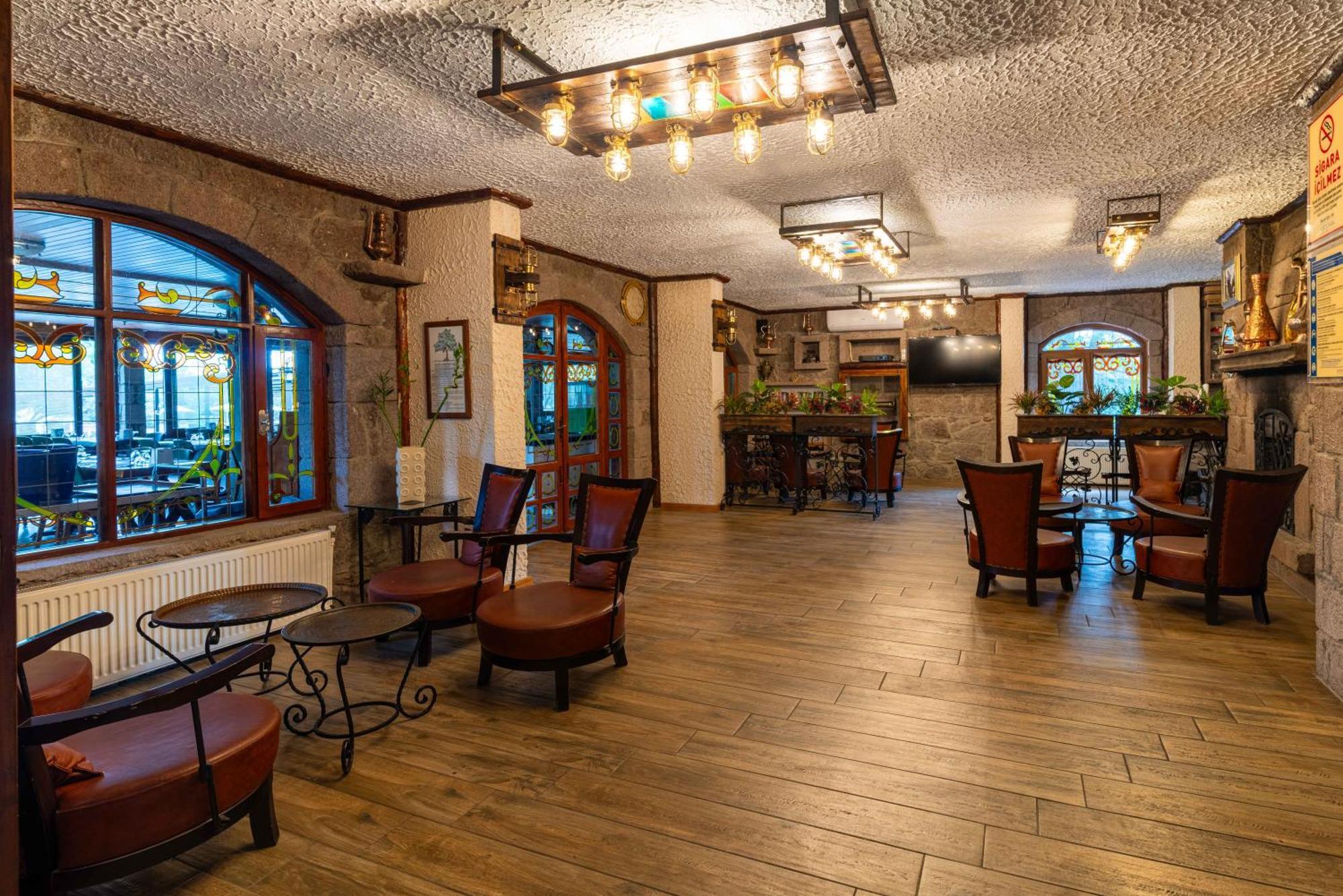 Assos Park Hotel Eksteriør bilde